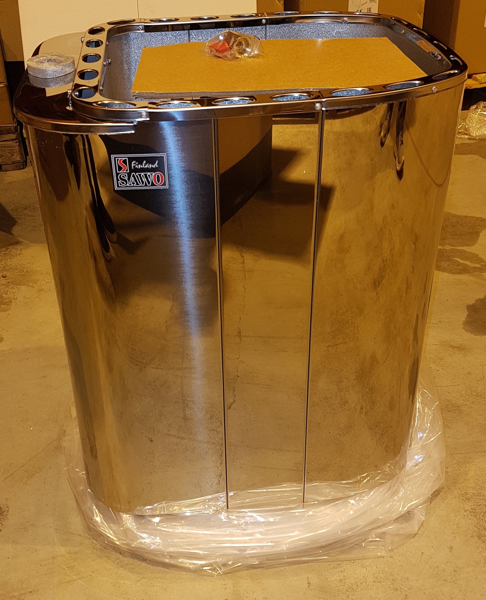 Электрическая печь SAWO SAVONIA COMBI SAVC-105N-Z (10,5 кВт, с парогенератором, внутри оцинковка, снаружи нержавейка), выносной пульт (пульт и блок мощности докупаются отдельно) 