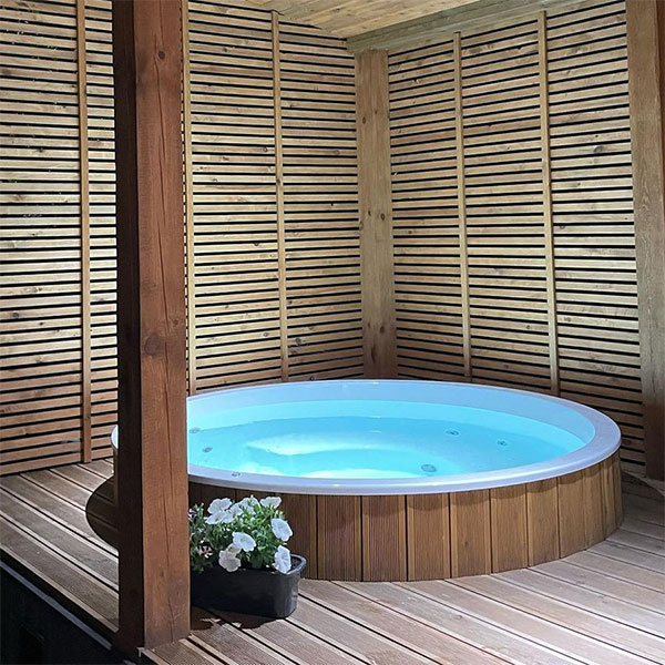 Купель COMFORT FAMILY HOT 220 (термобереза светлая) 