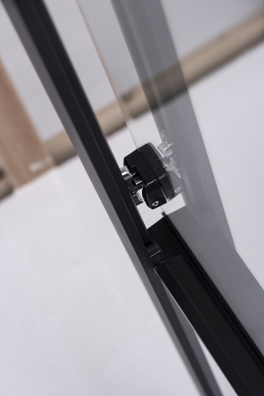 Душевое ограждение Niagara Nova NG-6812-08ВLACK (120х80х195) прямоугольник,черный,дверь раздвижная,стекло прозрачное,1 место 