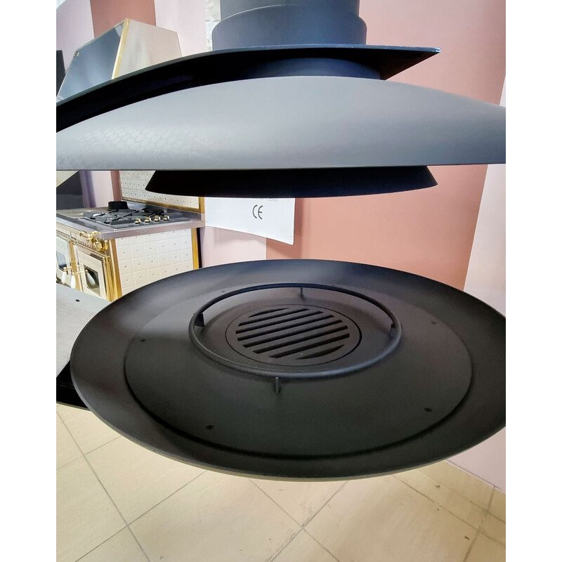 Камин Traforart FANCY CENTRAL VINYL без стекла с удлинённой трубой 