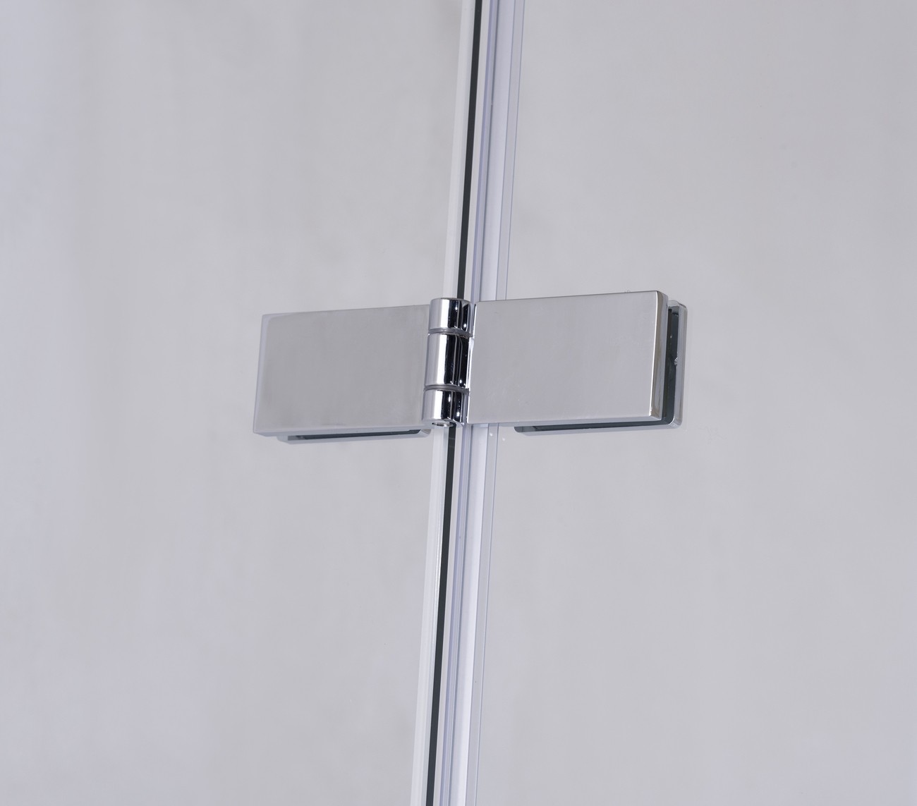 Душевое ограждение Niagara Nova NG-6616-08 (100х100х190) четверть круга,хром,двери распашные,стекло прозрачное,1 место 